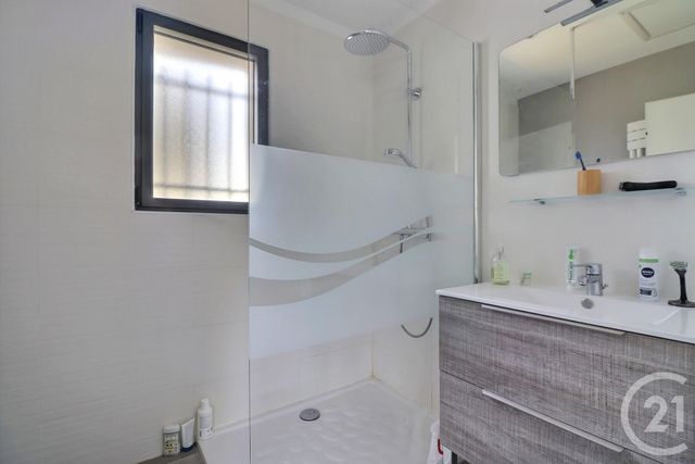 maison à vendre - 4 pièces - 90.0 m2 - FREJUS - 83 - PROVENCE-ALPES-COTE-D-AZUR - Century 21 Sud Habitat