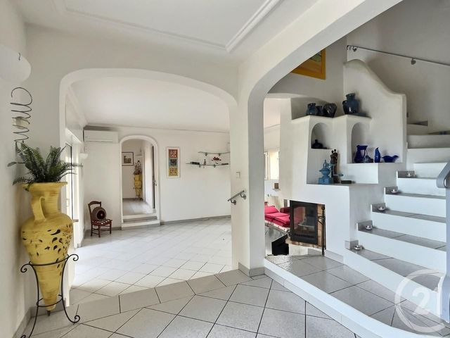 maison à vendre - 5 pièces - 150.37 m2 - LES ISSAMBRES - 83 - PROVENCE-ALPES-COTE-D-AZUR - Century 21 Sud Habitat