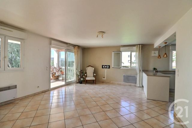 Appartement F4 à vendre - 4 pièces - 102.0 m2 - FREJUS - 83 - PROVENCE-ALPES-COTE-D-AZUR - Century 21 Sud Habitat