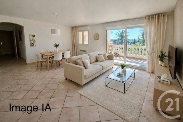 Appartement F4 à vendre - 4 pièces - 102.0 m2 - FREJUS - 83 - PROVENCE-ALPES-COTE-D-AZUR - Century 21 Sud Habitat