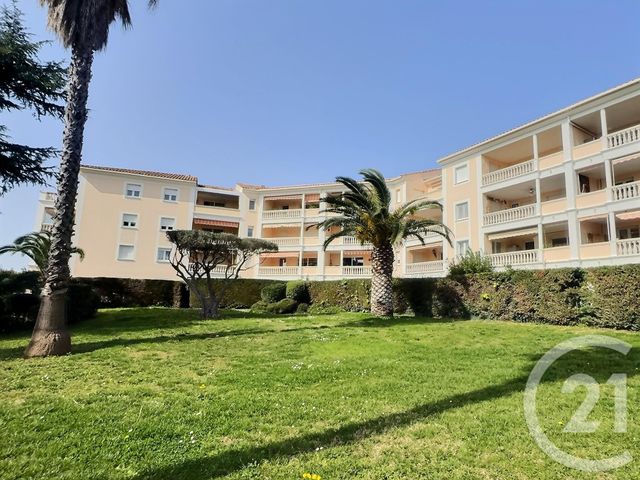 Appartement F4 à vendre - 4 pièces - 102.0 m2 - FREJUS - 83 - PROVENCE-ALPES-COTE-D-AZUR - Century 21 Sud Habitat