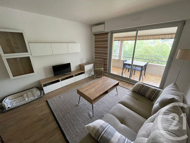 Appartement T2 à vendre - 2 pièces - 44.0 m2 - ST RAPHAEL - 83 - PROVENCE-ALPES-COTE-D-AZUR - Century 21 Sud Habitat