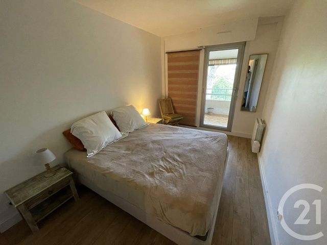 Appartement T2 à vendre - 2 pièces - 44.0 m2 - ST RAPHAEL - 83 - PROVENCE-ALPES-COTE-D-AZUR - Century 21 Sud Habitat
