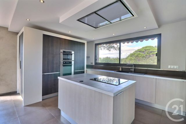 maison à vendre - 6 pièces - 148.0 m2 - FREJUS - 83 - PROVENCE-ALPES-COTE-D-AZUR - Century 21 Sud Habitat
