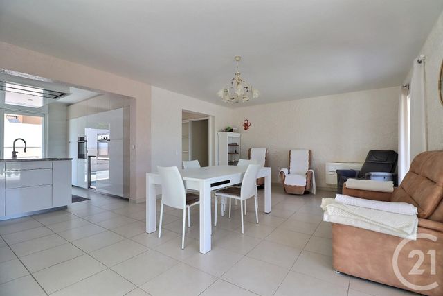 maison à vendre - 4 pièces - 100.0 m2 - FREJUS - 83 - PROVENCE-ALPES-COTE-D-AZUR - Century 21 Sud Habitat