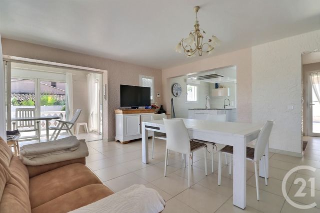 maison à vendre - 4 pièces - 100.0 m2 - FREJUS - 83 - PROVENCE-ALPES-COTE-D-AZUR - Century 21 Sud Habitat