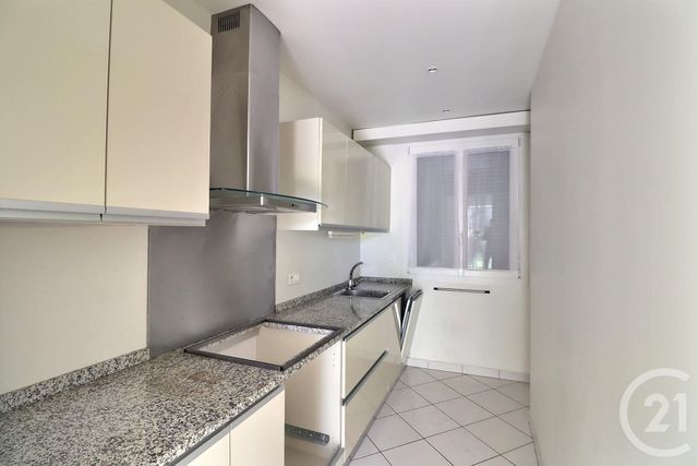maison à vendre - 5 pièces - 131.0 m2 - FREJUS - 83 - PROVENCE-ALPES-COTE-D-AZUR - Century 21 Sud Habitat