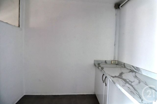 Appartement T4 à vendre - 71 pièces - 71.0 m2 - FREJUS - 83 - PROVENCE-ALPES-COTE-D-AZUR - Century 21 Sud Habitat