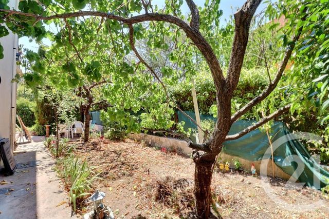 maison à vendre - 7 pièces - 191.0 m2 - FREJUS - 83 - PROVENCE-ALPES-COTE-D-AZUR - Century 21 Sud Habitat