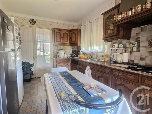 maison à vendre - 7 pièces - 191.0 m2 - FREJUS - 83 - PROVENCE-ALPES-COTE-D-AZUR - Century 21 Sud Habitat