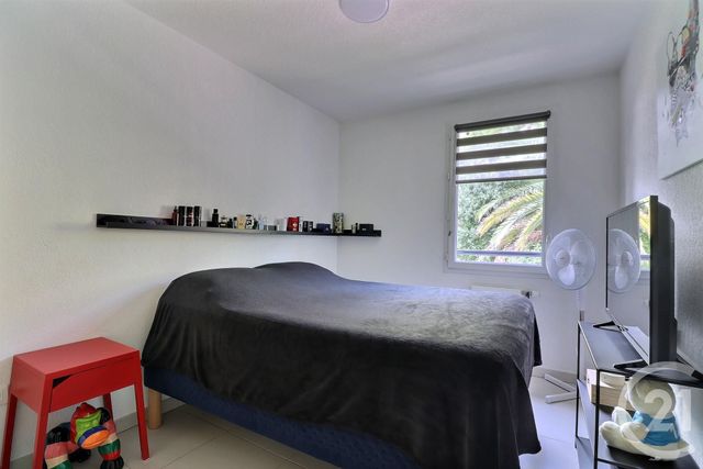 Appartement T4 à vendre - 4 pièces - 76.0 m2 - FREJUS - 83 - PROVENCE-ALPES-COTE-D-AZUR - Century 21 Sud Habitat