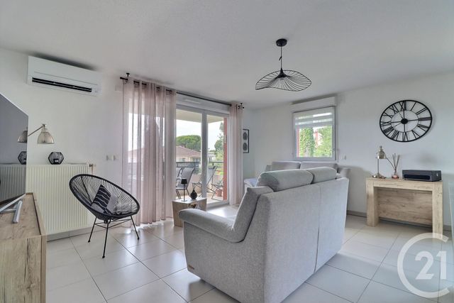Appartement T4 à vendre - 4 pièces - 76.0 m2 - FREJUS - 83 - PROVENCE-ALPES-COTE-D-AZUR - Century 21 Sud Habitat
