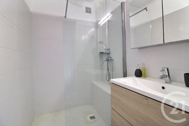 Appartement F3 à vendre - 3 pièces - 67.18 m2 - FREJUS - 83 - PROVENCE-ALPES-COTE-D-AZUR - Century 21 Sud Habitat