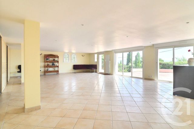 maison à vendre - 6 pièces - 245.0 m2 - FREJUS - 83 - PROVENCE-ALPES-COTE-D-AZUR - Century 21 Sud Habitat