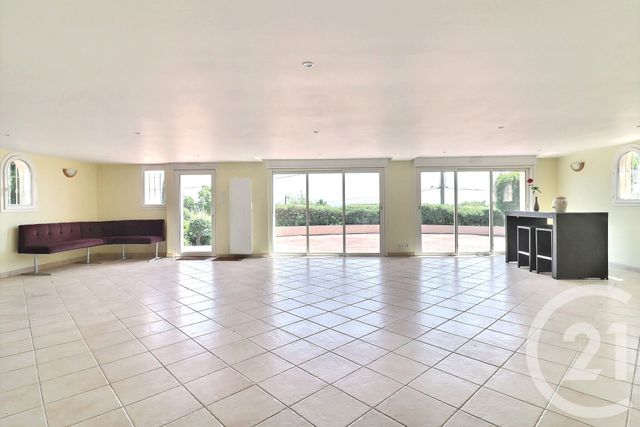 maison à vendre - 6 pièces - 245.0 m2 - FREJUS - 83 - PROVENCE-ALPES-COTE-D-AZUR - Century 21 Sud Habitat