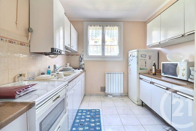 Appartement F3 à vendre - 3 pièces - 61.33 m2 - ST RAPHAEL - 83 - PROVENCE-ALPES-COTE-D-AZUR - Century 21 Sud Habitat