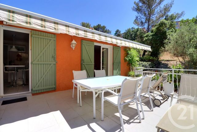 maison à vendre - 4 pièces - 110.0 m2 - FREJUS - 83 - PROVENCE-ALPES-COTE-D-AZUR - Century 21 Sud Habitat