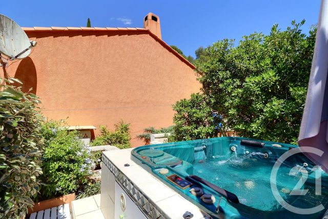 maison à vendre - 4 pièces - 110.0 m2 - FREJUS - 83 - PROVENCE-ALPES-COTE-D-AZUR - Century 21 Sud Habitat