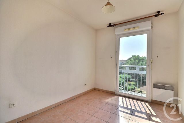 Appartement T4 à vendre - 4 pièces - 83.0 m2 - FREJUS - 83 - PROVENCE-ALPES-COTE-D-AZUR - Century 21 Sud Habitat