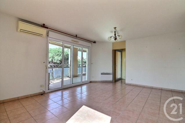 Appartement T4 à vendre - 4 pièces - 83.0 m2 - FREJUS - 83 - PROVENCE-ALPES-COTE-D-AZUR - Century 21 Sud Habitat
