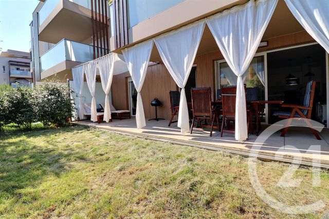 Appartement F3 à vendre - 3 pièces - 56.46 m2 - FREJUS - 83 - PROVENCE-ALPES-COTE-D-AZUR - Century 21 Sud Habitat