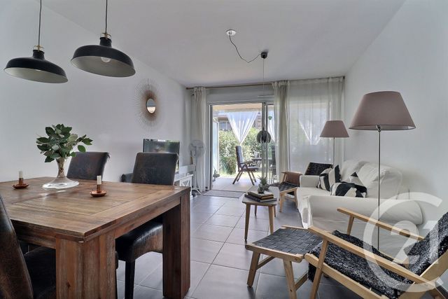 Appartement F3 à vendre - 3 pièces - 56.46 m2 - FREJUS - 83 - PROVENCE-ALPES-COTE-D-AZUR - Century 21 Sud Habitat