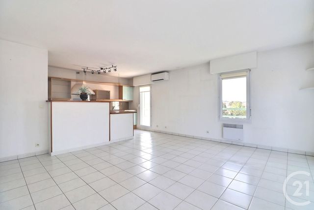 Appartement T4 à vendre - 4 pièces - 82.88 m2 - ST RAPHAEL - 83 - PROVENCE-ALPES-COTE-D-AZUR - Century 21 Sud Habitat