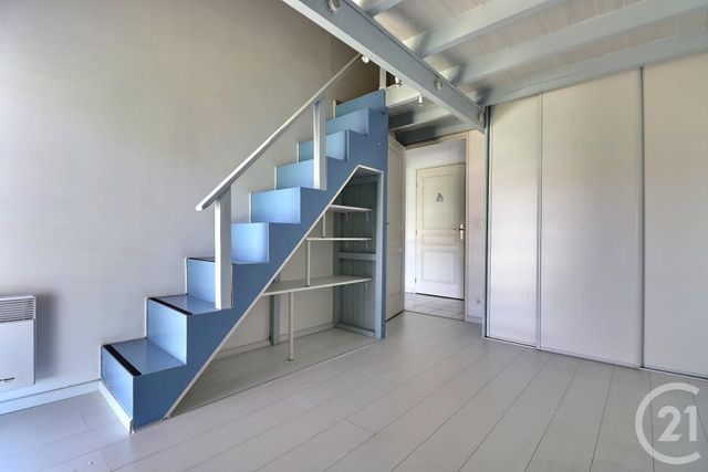Appartement T4 à vendre - 4 pièces - 82.88 m2 - ST RAPHAEL - 83 - PROVENCE-ALPES-COTE-D-AZUR - Century 21 Sud Habitat