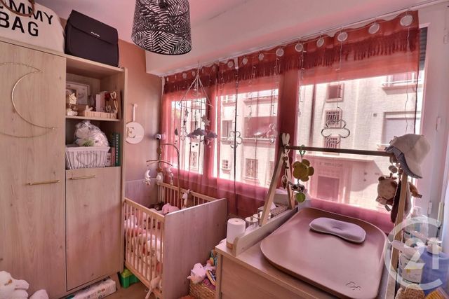 Appartement Studio à vendre - 1 pièce - 31.0 m2 - ST RAPHAEL - 83 - PROVENCE-ALPES-COTE-D-AZUR - Century 21 Sud Habitat