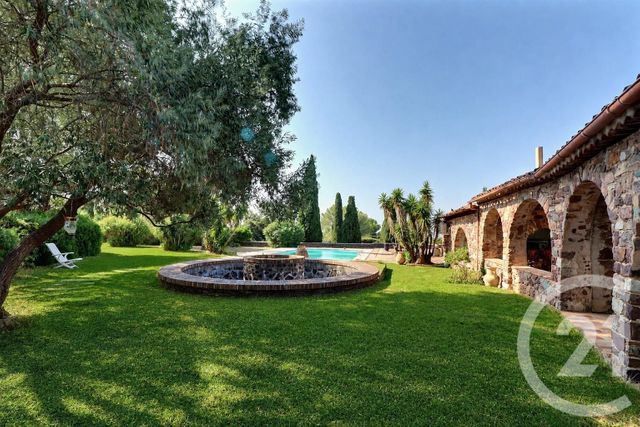 maison à vendre - 12 pièces - 500.0 m2 - FREJUS - 83 - PROVENCE-ALPES-COTE-D-AZUR - Century 21 Sud Habitat