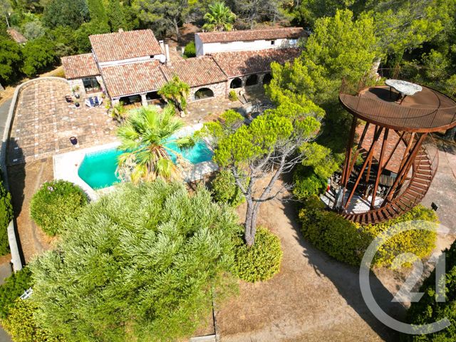 maison à vendre - 12 pièces - 500.0 m2 - FREJUS - 83 - PROVENCE-ALPES-COTE-D-AZUR - Century 21 Sud Habitat