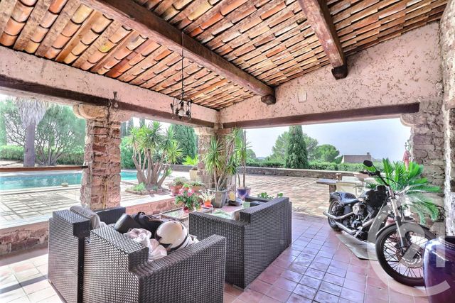 maison à vendre - 12 pièces - 500.0 m2 - FREJUS - 83 - PROVENCE-ALPES-COTE-D-AZUR - Century 21 Sud Habitat