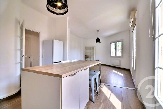 Appartement T2 à vendre - 2 pièces - 63.0 m2 - ST RAPHAEL - 83 - PROVENCE-ALPES-COTE-D-AZUR - Century 21 Sud Habitat