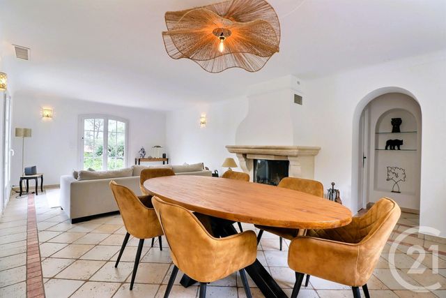 maison à vendre - 4 pièces - 130.18 m2 - FREJUS - 83 - PROVENCE-ALPES-COTE-D-AZUR - Century 21 Sud Habitat