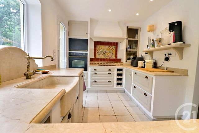 maison à vendre - 4 pièces - 130.18 m2 - FREJUS - 83 - PROVENCE-ALPES-COTE-D-AZUR - Century 21 Sud Habitat