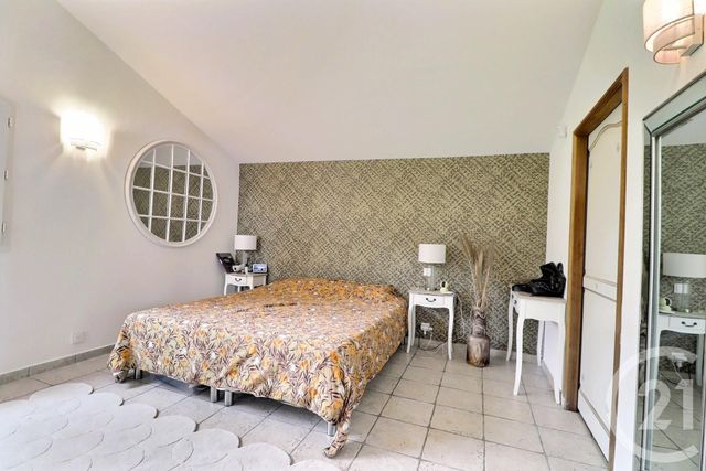 maison à vendre - 4 pièces - 130.18 m2 - FREJUS - 83 - PROVENCE-ALPES-COTE-D-AZUR - Century 21 Sud Habitat