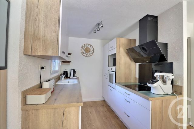 Appartement T2 à vendre - 2 pièces - 51.0 m2 - FREJUS - 83 - PROVENCE-ALPES-COTE-D-AZUR - Century 21 Sud Habitat