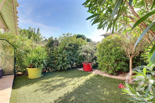 Appartement T2 à vendre - 2 pièces - 51.0 m2 - FREJUS - 83 - PROVENCE-ALPES-COTE-D-AZUR - Century 21 Sud Habitat