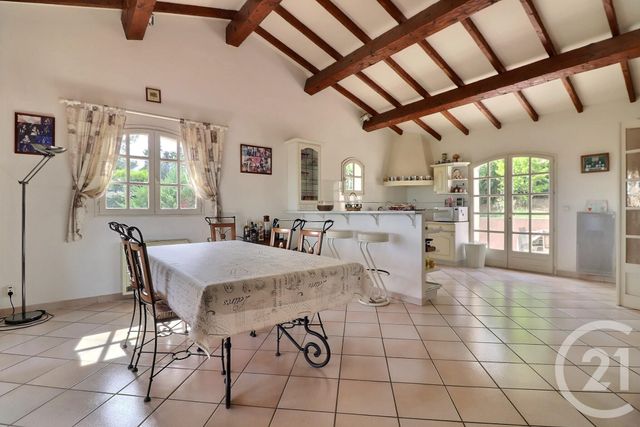maison à vendre - 5 pièces - 202.0 m2 - FREJUS - 83 - PROVENCE-ALPES-COTE-D-AZUR - Century 21 Sud Habitat