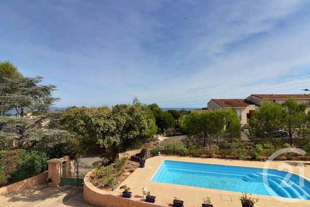 maison à vendre - 5 pièces - 202.0 m2 - FREJUS - 83 - PROVENCE-ALPES-COTE-D-AZUR - Century 21 Sud Habitat