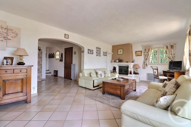 maison à vendre - 5 pièces - 202.0 m2 - FREJUS - 83 - PROVENCE-ALPES-COTE-D-AZUR - Century 21 Sud Habitat