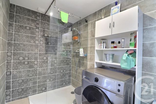Appartement T4 à vendre - 4 pièces - 104.33 m2 - FREJUS - 83 - PROVENCE-ALPES-COTE-D-AZUR - Century 21 Sud Habitat