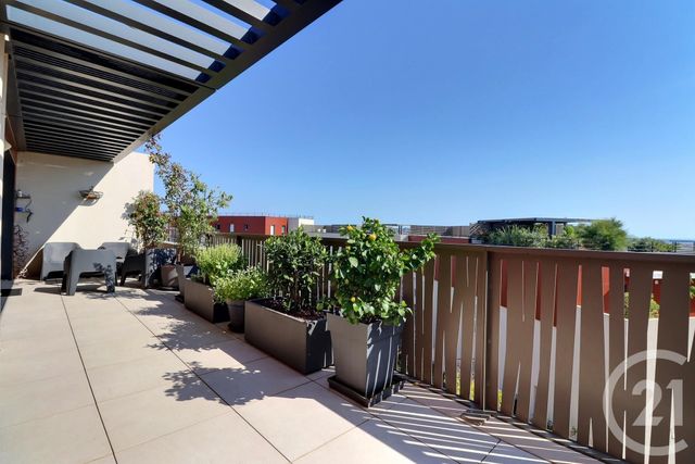 Appartement T4 à vendre - 4 pièces - 104.33 m2 - FREJUS - 83 - PROVENCE-ALPES-COTE-D-AZUR - Century 21 Sud Habitat