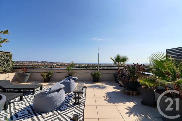 Appartement T4 à vendre - 4 pièces - 104.33 m2 - FREJUS - 83 - PROVENCE-ALPES-COTE-D-AZUR - Century 21 Sud Habitat