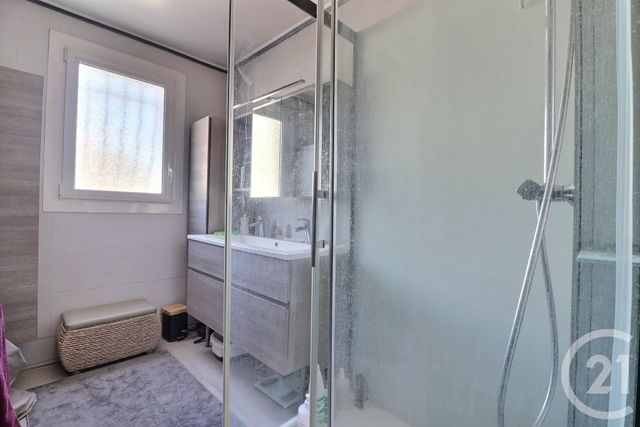 maison à vendre - 9 pièces - 151.0 m2 - FREJUS - 83 - PROVENCE-ALPES-COTE-D-AZUR - Century 21 Sud Habitat