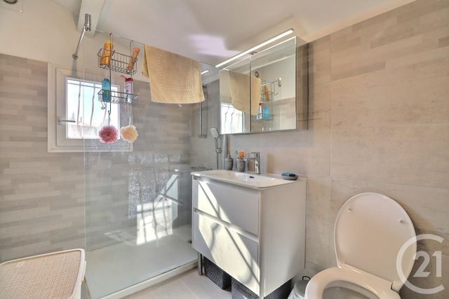 maison à vendre - 9 pièces - 151.0 m2 - FREJUS - 83 - PROVENCE-ALPES-COTE-D-AZUR - Century 21 Sud Habitat