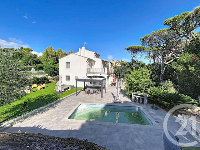 maison à vendre - 9 pièces - 151.0 m2 - FREJUS - 83 - PROVENCE-ALPES-COTE-D-AZUR - Century 21 Sud Habitat