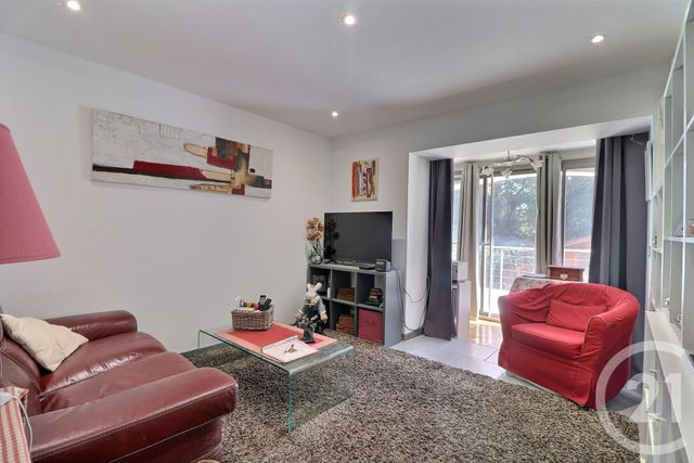 maison à vendre - 9 pièces - 151.0 m2 - FREJUS - 83 - PROVENCE-ALPES-COTE-D-AZUR - Century 21 Sud Habitat