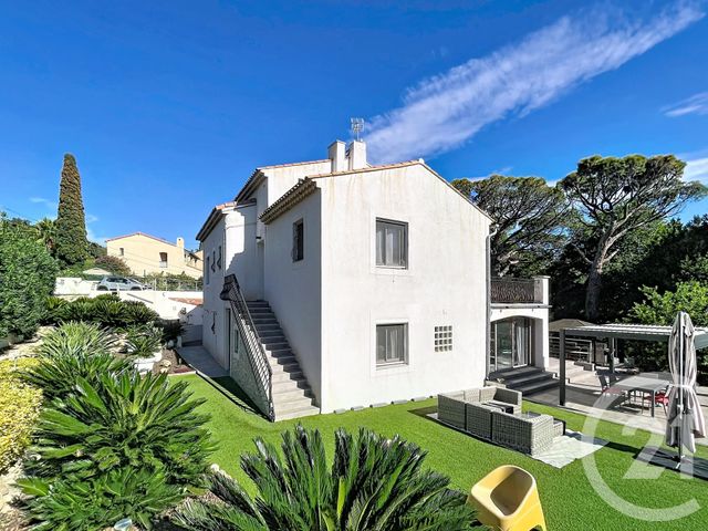 maison à vendre - 9 pièces - 151.0 m2 - FREJUS - 83 - PROVENCE-ALPES-COTE-D-AZUR - Century 21 Sud Habitat