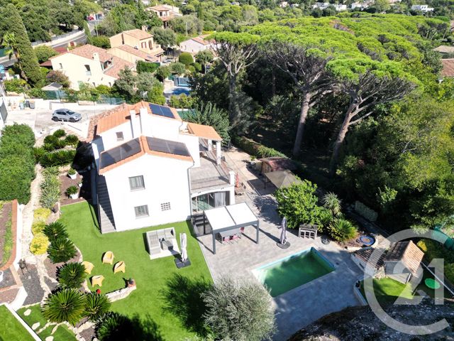 maison à vendre - 9 pièces - 151.0 m2 - FREJUS - 83 - PROVENCE-ALPES-COTE-D-AZUR - Century 21 Sud Habitat